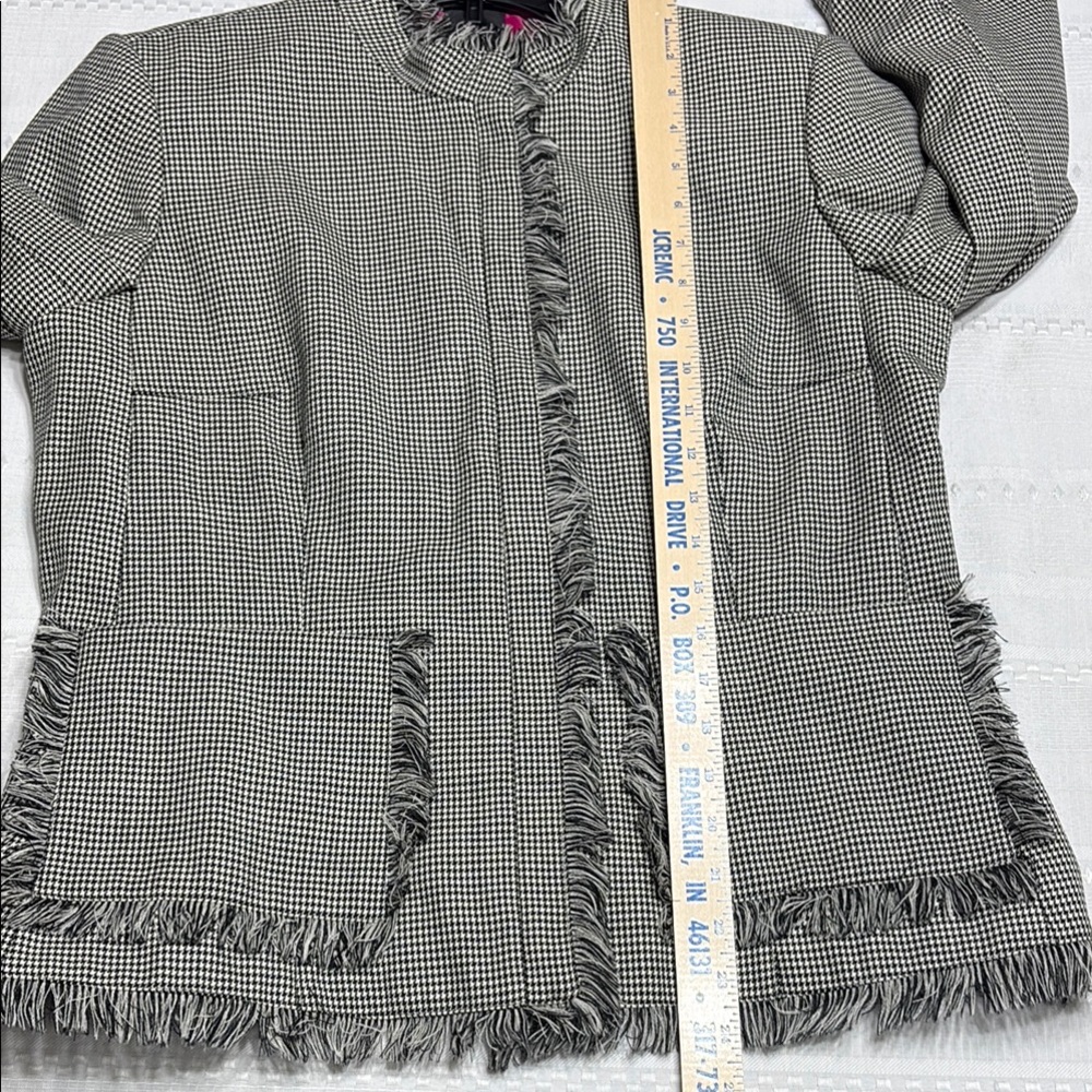 Harve Bernard Women's Gray Wool Fringed Jacket- Size Large - Picture 4 of 8